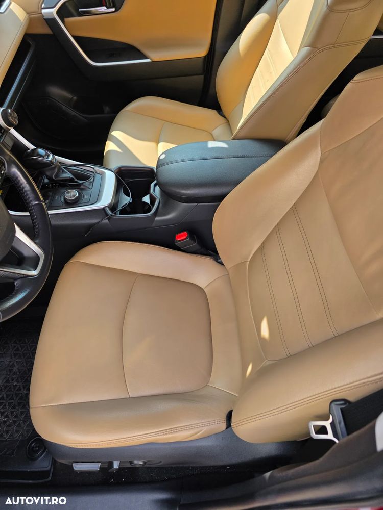 Toyota RAV4 2.5 Hybrid VVT-iE 4x4 Luxury - 14