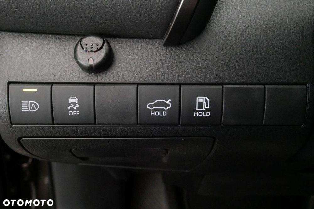 Toyota Camry 2.5 Hybrid Comfort CVT - 26