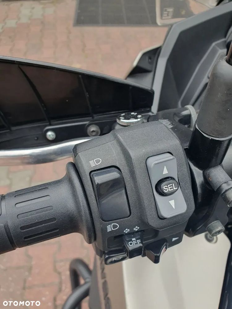 Kawasaki Versys 1000 - 10