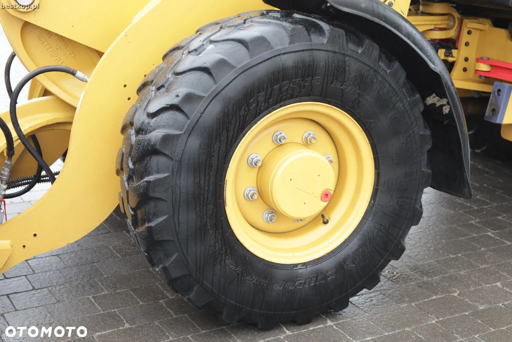 Caterpillar CAT 906M - 20