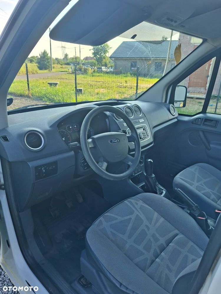 Ford Transit Connect - 22