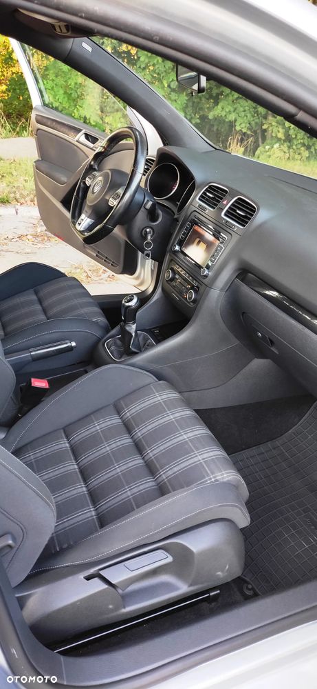Volkswagen Golf - 19