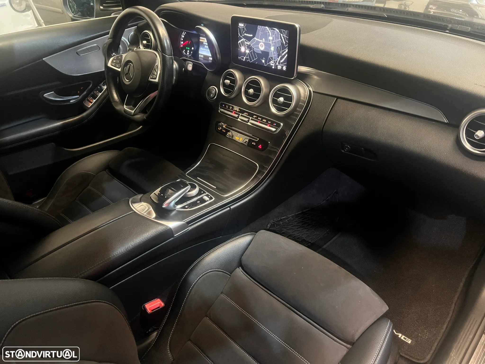 Mercedes-Benz C 220 d Coupe 9G-TRONIC AMG Line - 19