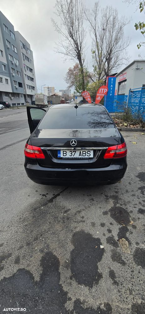 Mercedes-Benz E 200 CDI DPF BlueEFFICIENCY Automatik - 1
