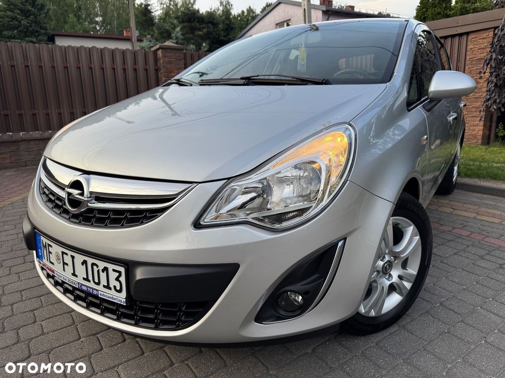 Opel Corsa 1.2 16V Enjoy - 1