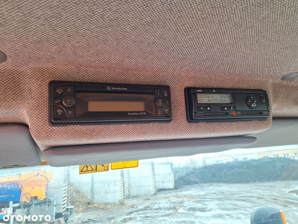 Versalift Unimog U400 4X4+ Stratos B30 24 Valn + Shmidt Kl V32 - 24