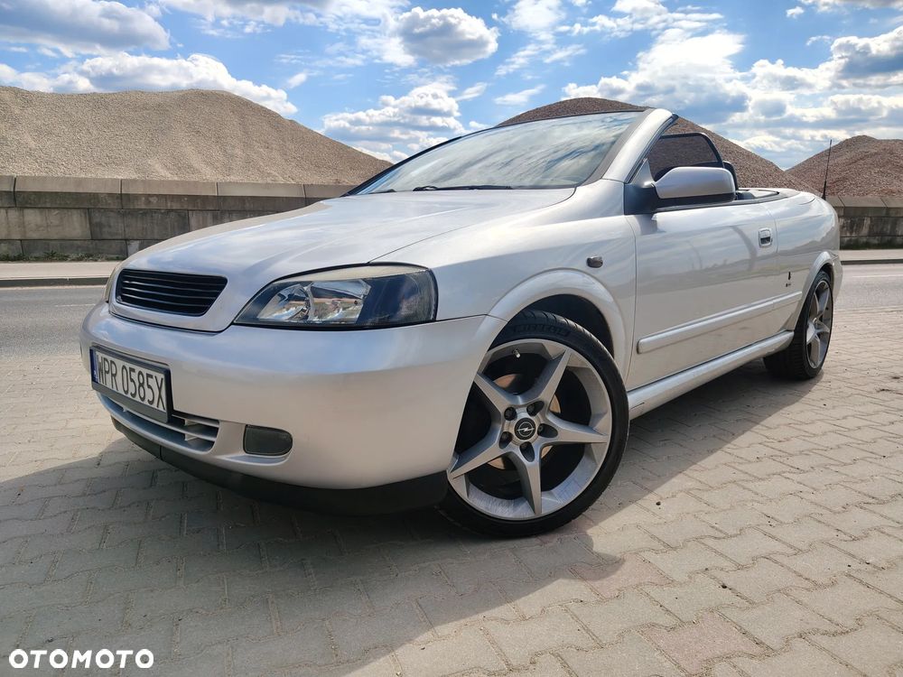 Opel Astra 1.8 Bertone - 19