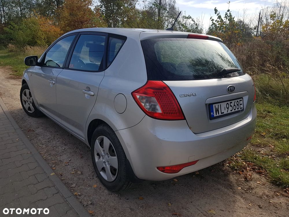 Kia Ceed Cee'd 1.6 Crdi Comfort - 6