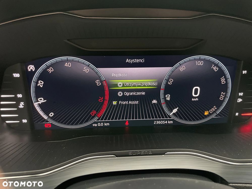 Skoda Superb 1.5 TSI Ambition - 28