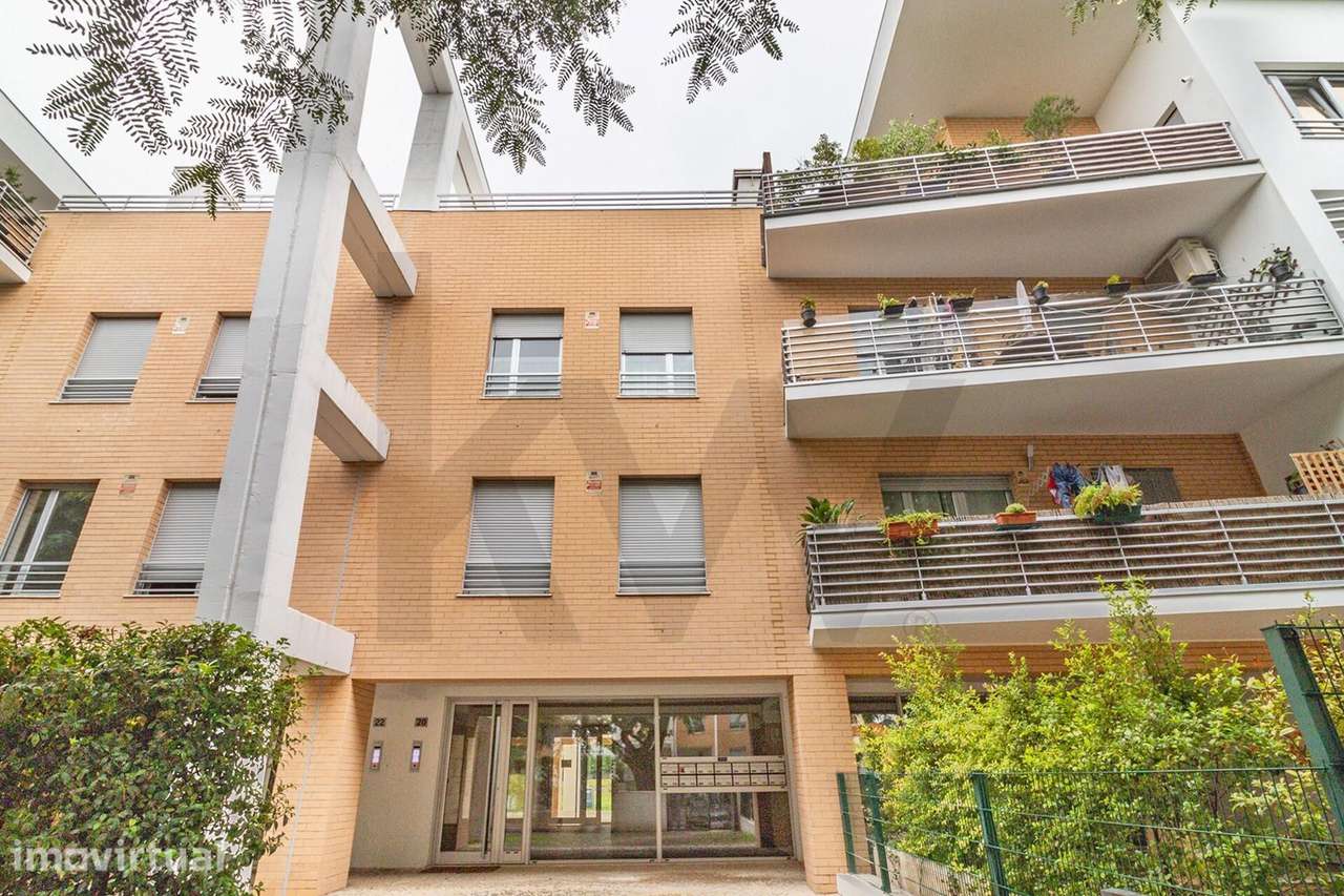 Oeiras, Queijas - Apartamento T2 c/garagem, para Venda, em condominio - Grande imagem: 3/38