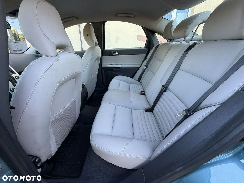 Volvo S40 - 13