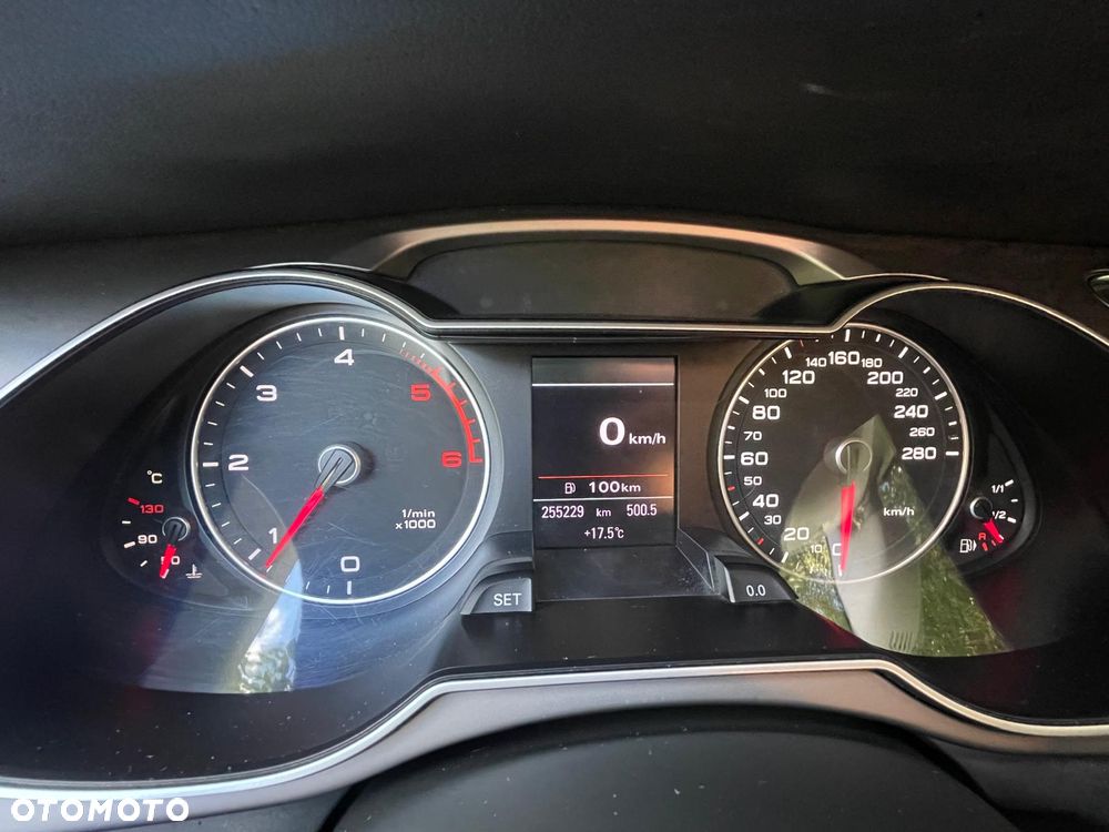 Audi A4 Avant 2.0 TDI Quattro - 14