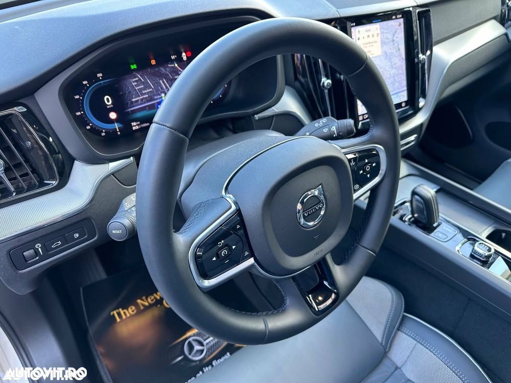 Volvo XC 60 T6 AWD Recharge Geartronic RDesign - 18