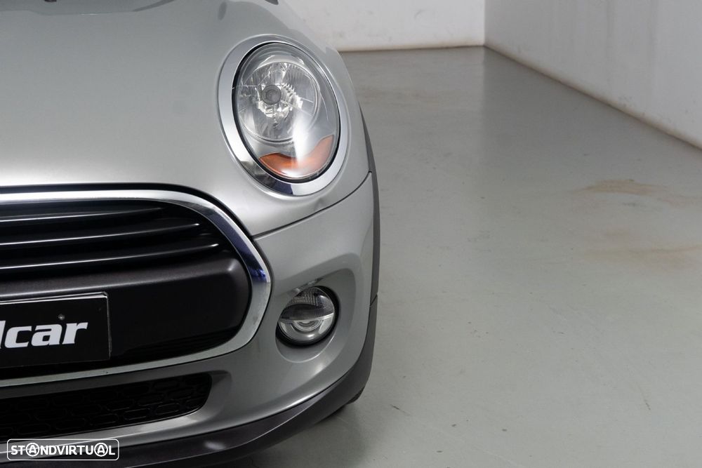 MINI 5 Portas One D - 18