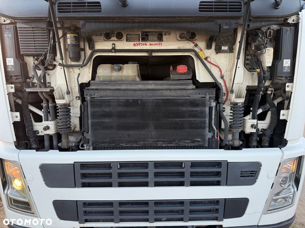 Volvo FH13 - 25