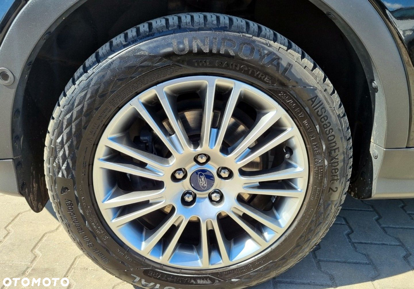 Ford Kuga - 38