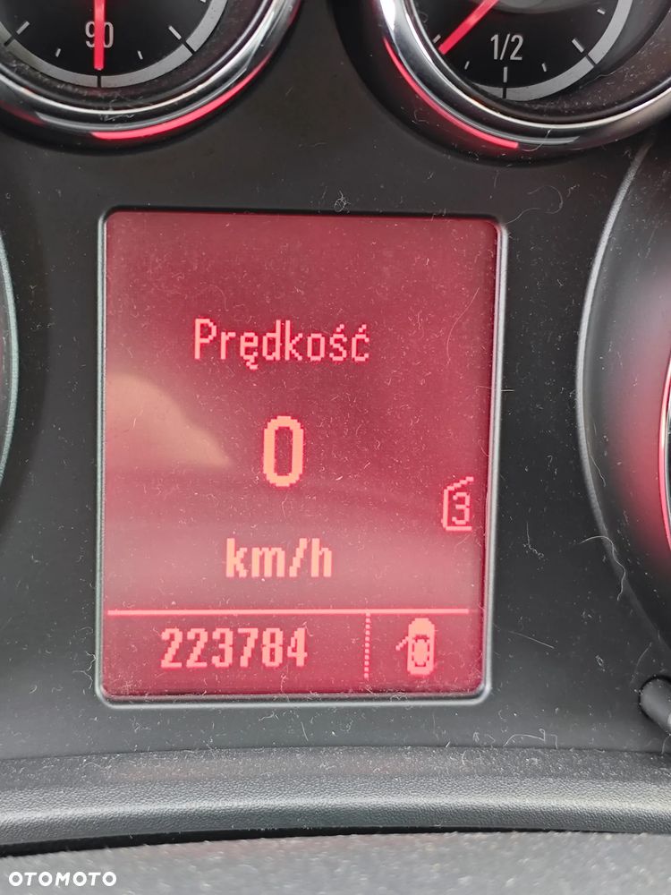Opel Astra 1.4 Turbo - 13