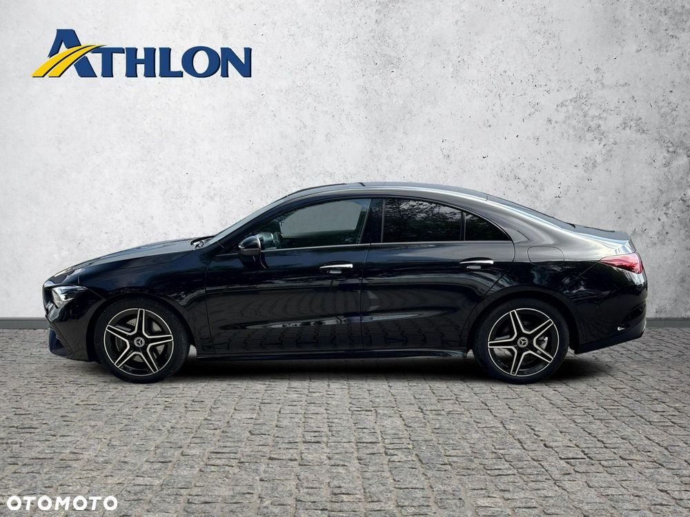 Mercedes-Benz CLA 200 7G-DCT - 2