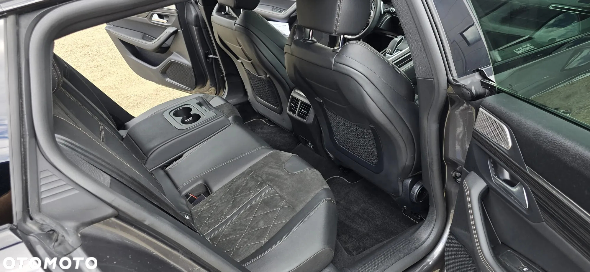 Peugeot 508 SW Plug-In Hybrid 225 e-EAT8 Allure - 35