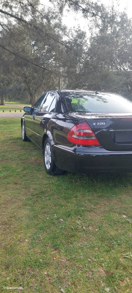 Mercedes-Benz E 220 CDi Elegance Aut. - 3