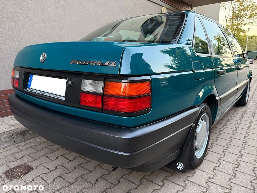 Volkswagen Passat 1.8 CL - 5