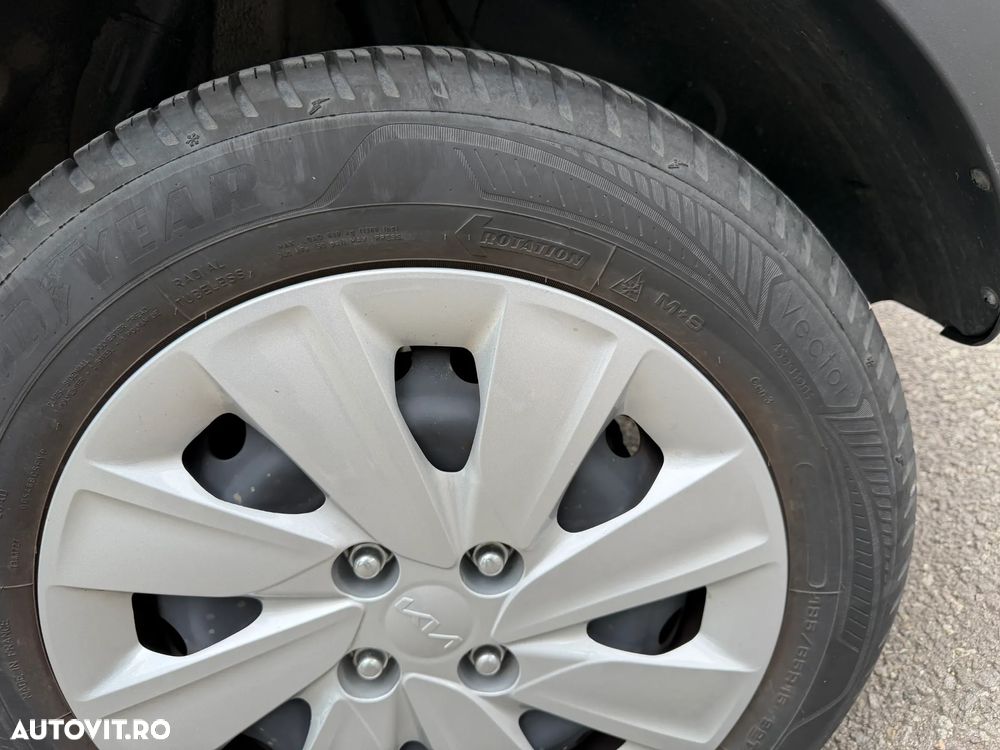 Kia Stonic 1.0 T-GDI 6MT Urban - 8