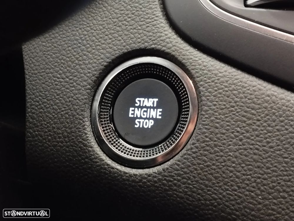 Renault Mégane Sport Tourer 1.6 E-Tech Plug-In Limited - 26