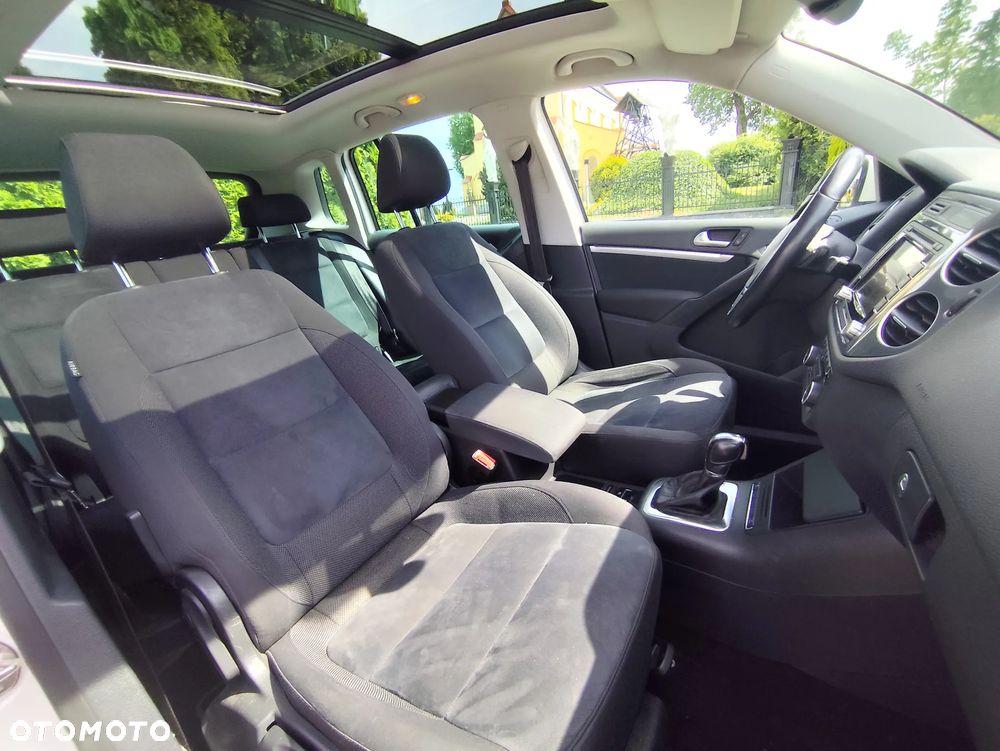 Volkswagen Tiguan 2.0 TDI DPF 4Motion BlueMotion Technology DSG Track & Field - 10