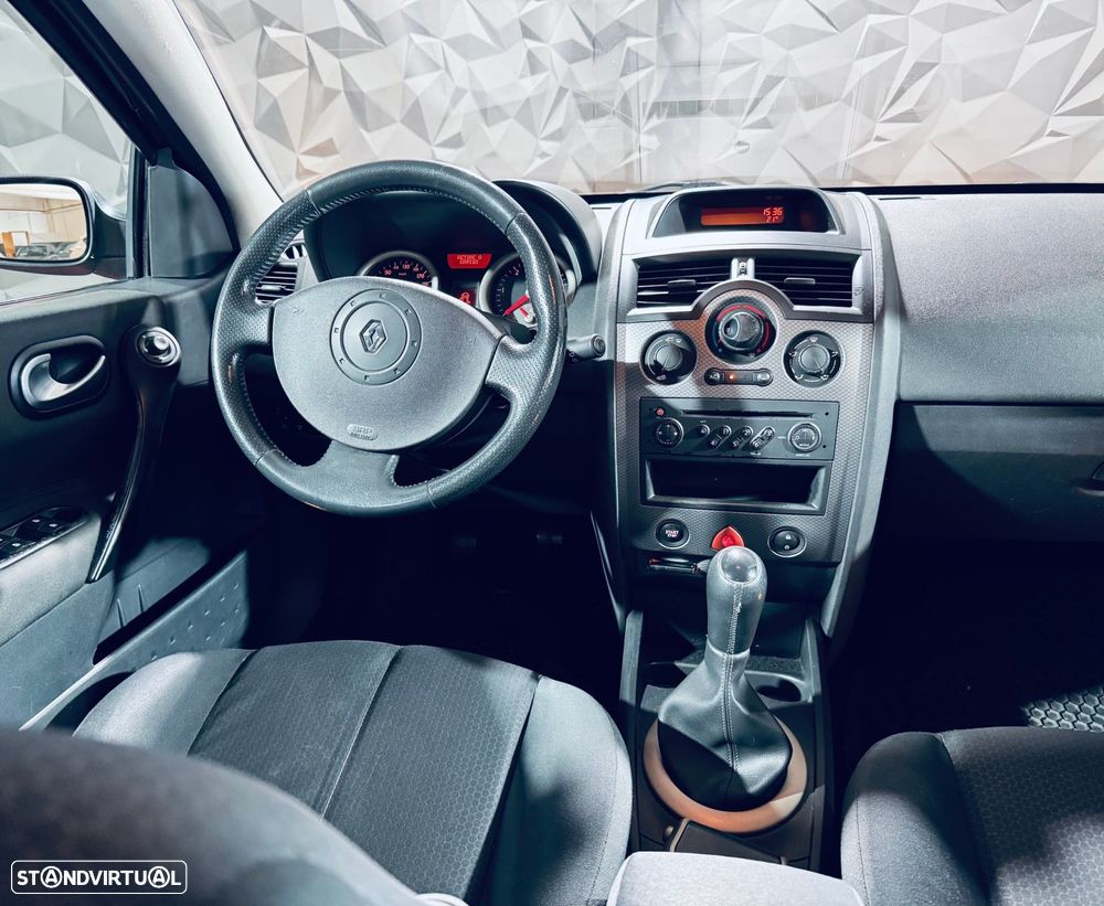 Renault Mégane Break 1.5 dCi Dynamique - 19