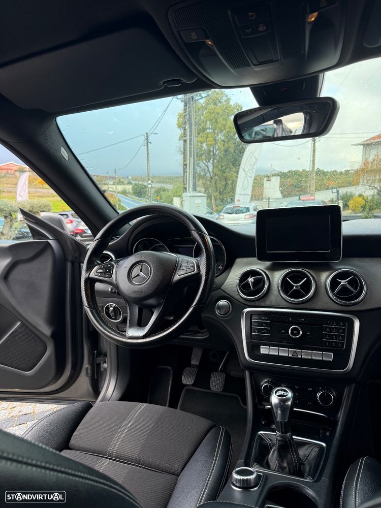 Mercedes-Benz CLA 180 d Shooting Brake Urban - 9