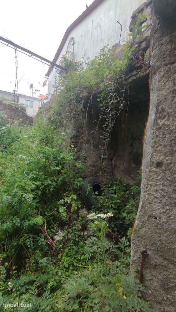 Casa para restauro em Fão, Esposende - Grande imagem: 3/12