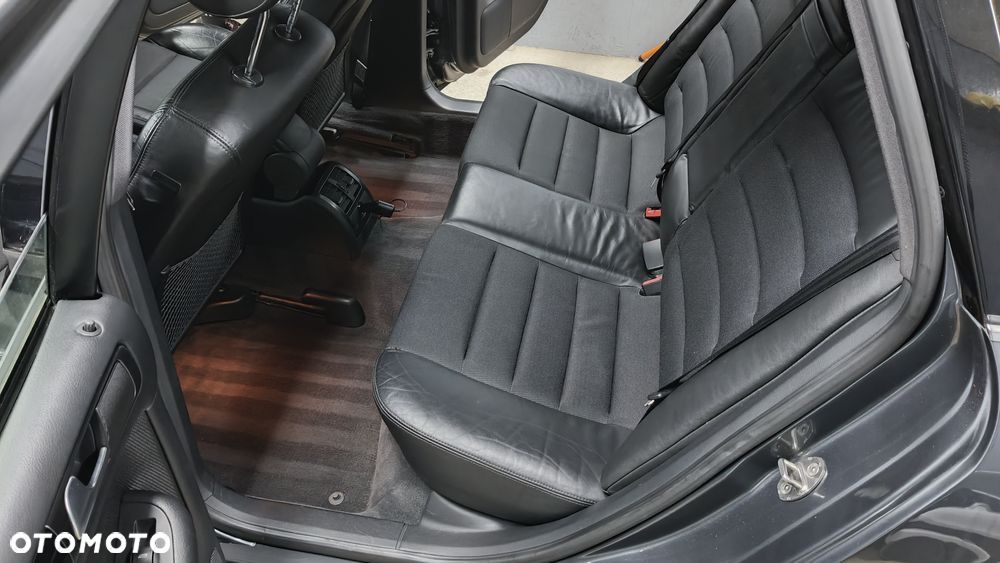 Audi A6 ver-a6-2-7t-quattro - 22