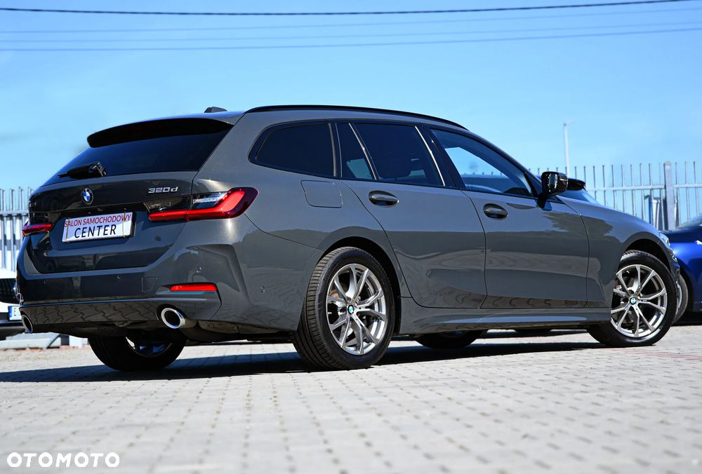 BMW Seria 3 320d xDrive mHEV sport - 36