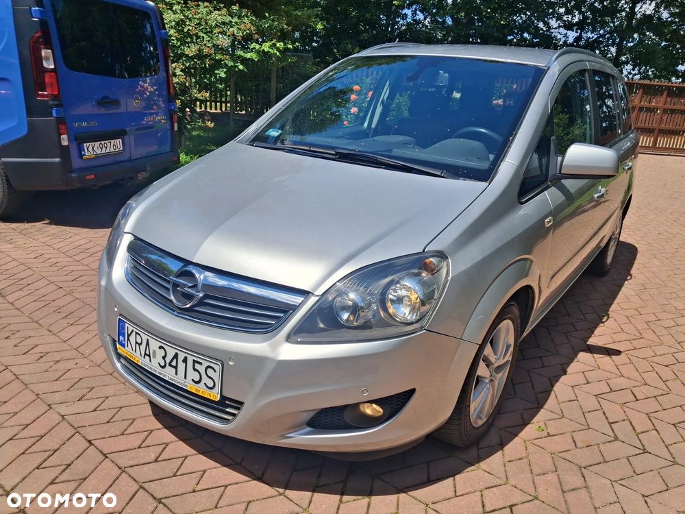 Opel Zafira 1.8 Sport - 11