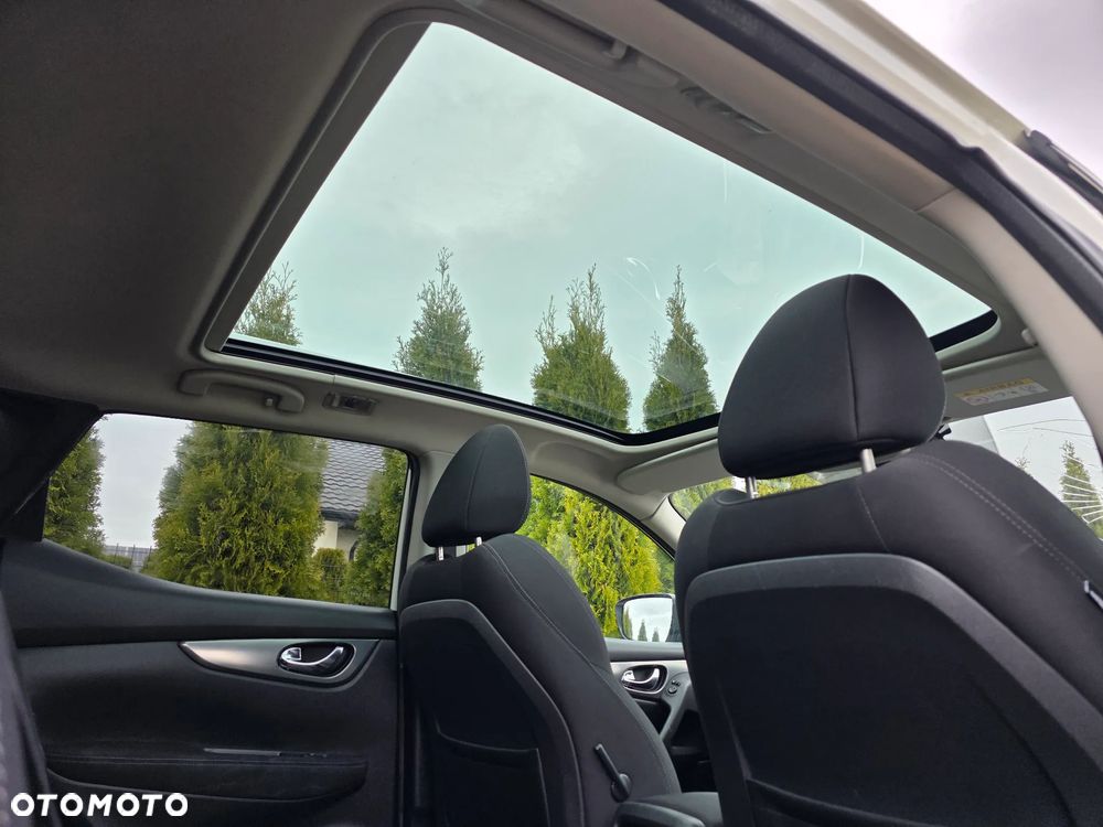 Nissan Qashqai 1.6 DCi Xtronic TEKNA - 8