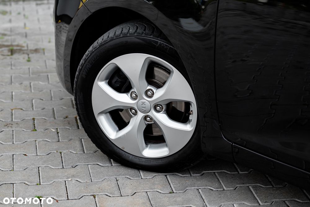 Kia Carens 1.7 CRDi L - 10