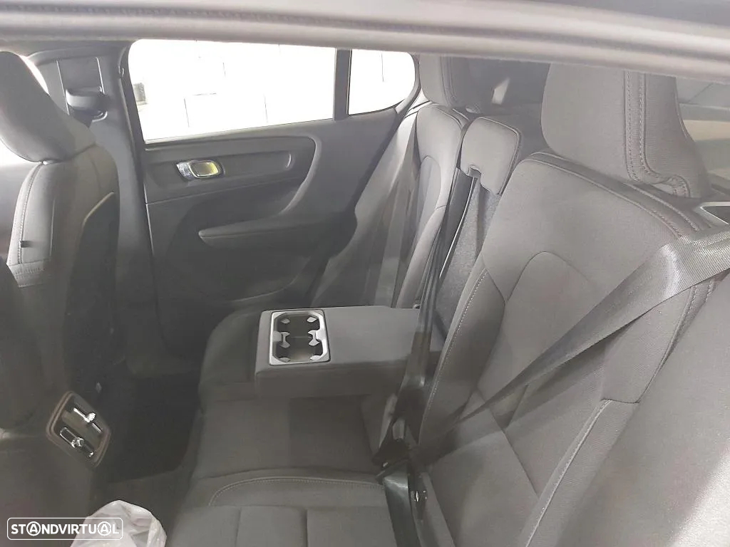 Volvo C40 Recharge Twin First Edition - 8