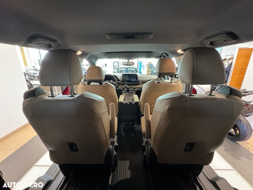 Toyota Sienna - 31