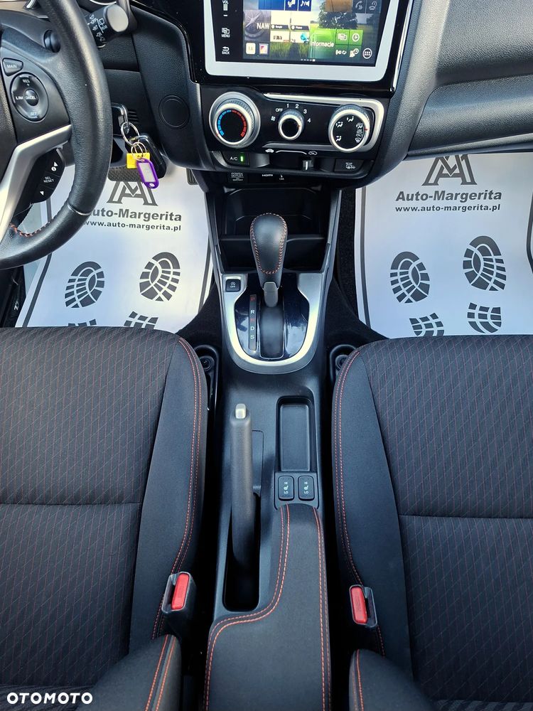 Honda Jazz 1.5 i-VTEC Dynamic (ADAS/Honda Connect+) CVT - 24