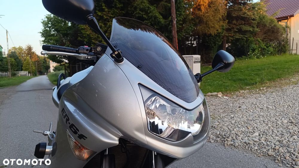 Kawasaki ER - 11