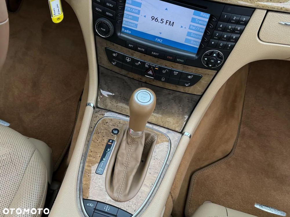 Mercedes-Benz Klasa E 500 4-Matic Avantgarde - 21