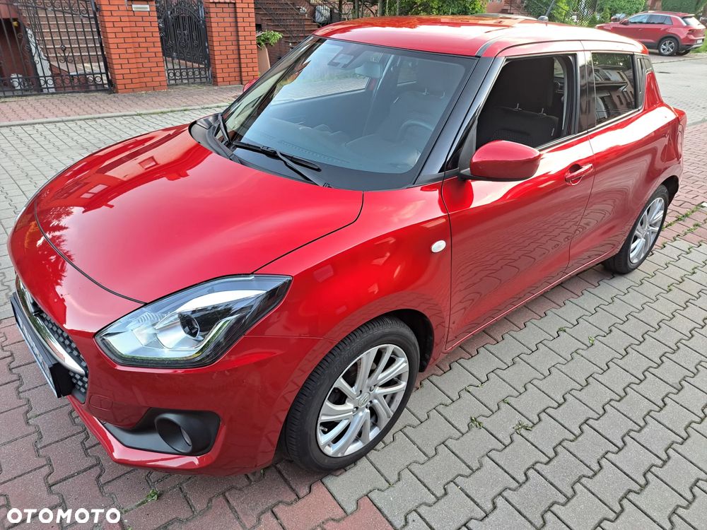 Suzuki Swift 1.2 Dualjet SHVS Premium CVT - 2