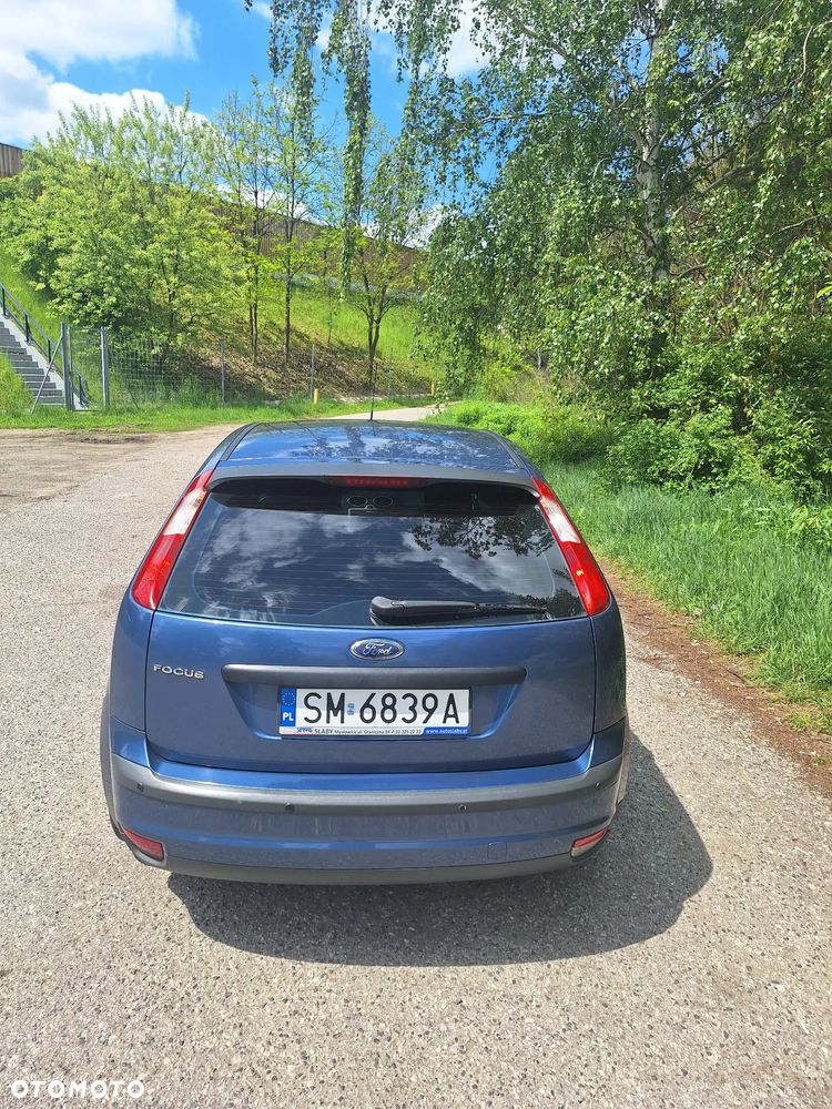 Ford Focus 2.0 16V Ghia - 3