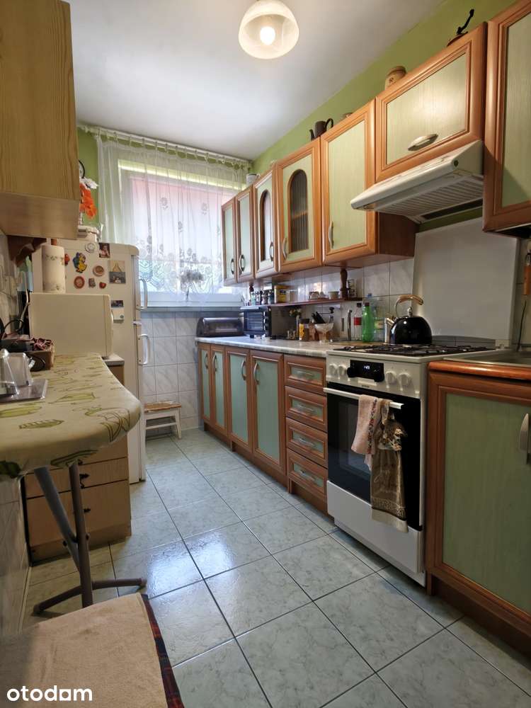 Trzypokojowe mieszkanie na parterze z balkonem i jasną kuchnią!
