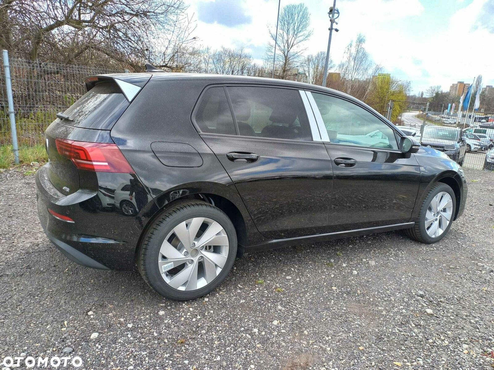 Volkswagen Golf - 5