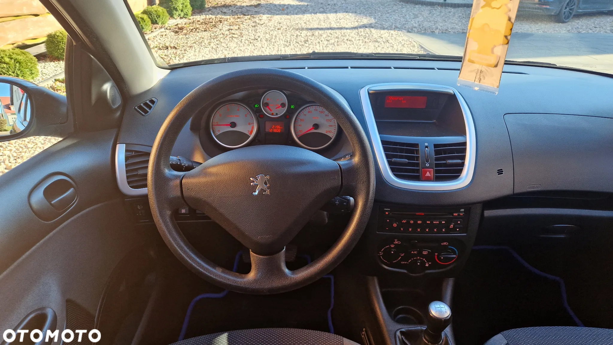 Peugeot 206 plus - 32