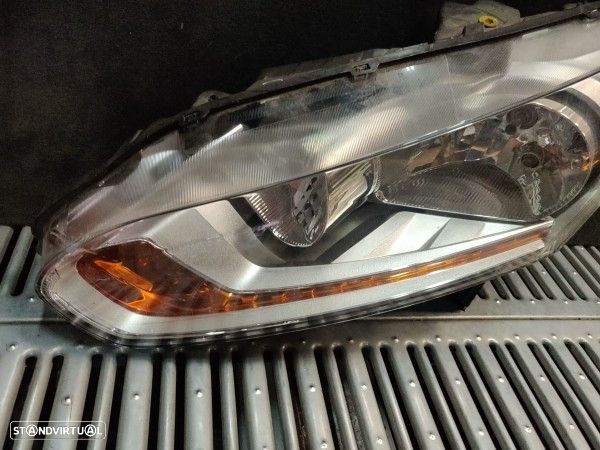 Farol Frente Esquerdo / Otica Esquerda Ford Transit Connect Combi  Dt1 - 8