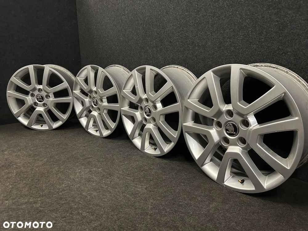 Alufelgi Skoda Yeti, Superb II, III, Octavia II, III 17 cali 5x112 4szt. Ładna! - 1