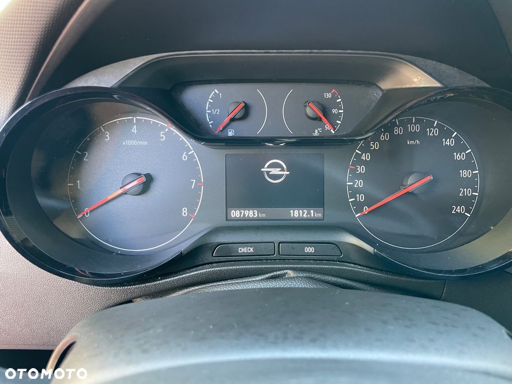 Opel Crossland X - 20