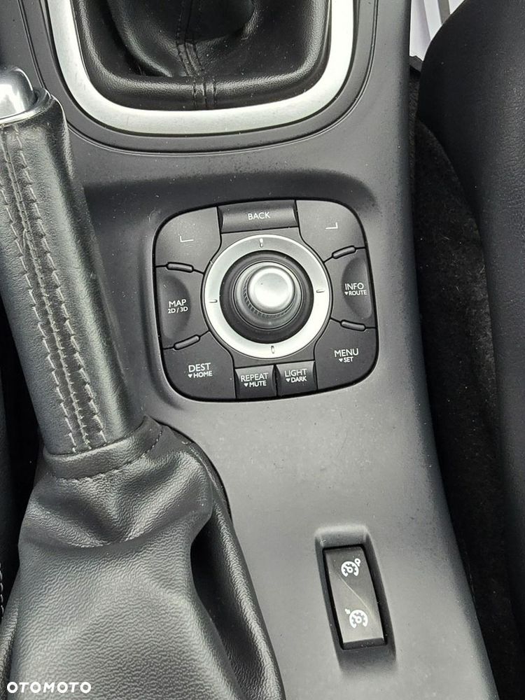 Renault Megane - 35